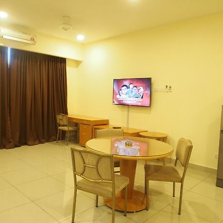 Premier Times International Hotel スリ・カンバンガン エクステリア 写真